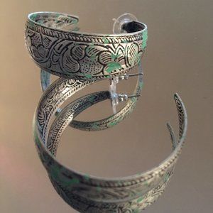 Gorgeous Earrings - Stocking Stuffer - Never Worn